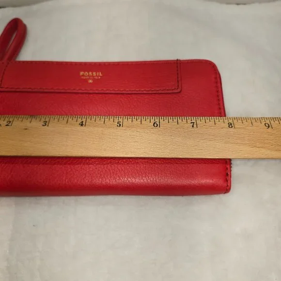 FOSSIL Issue No. 1951 Clutch Wallet Wristlet Leather New with tags Red - Picture 6 of 7